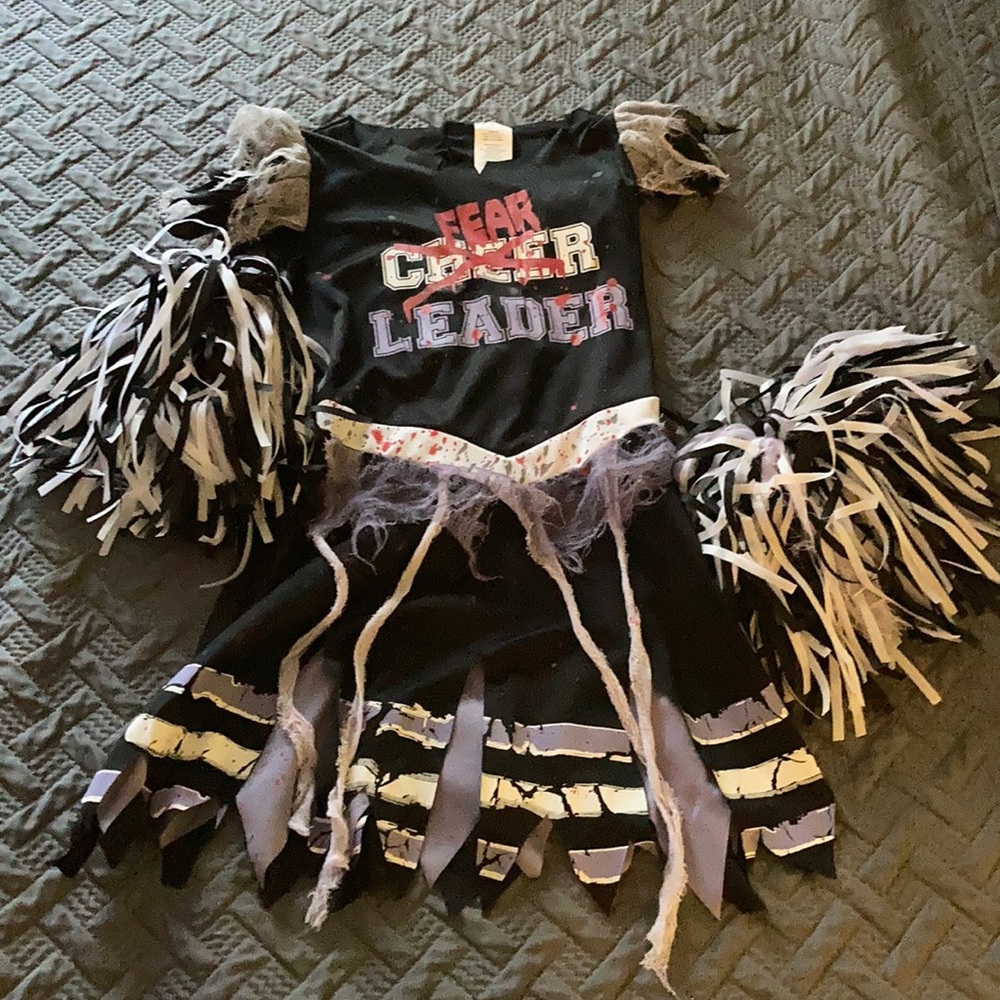 Girls fear leader costume